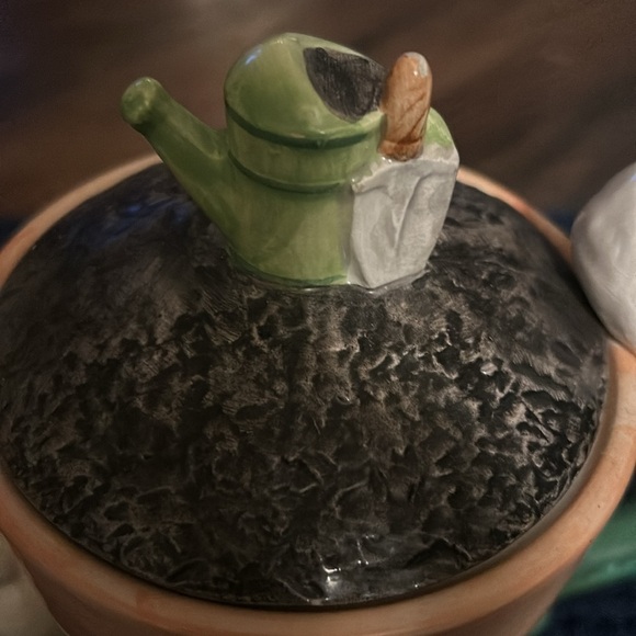 Vintage Lilian Venon Flower Pot Bunny Rabbits Teapot Virginia Beach Virginia - Picture 3 of 9